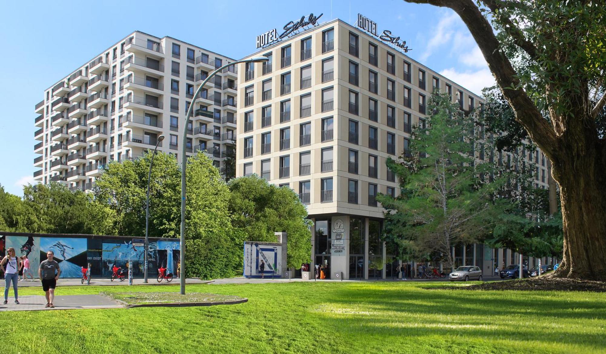 Hotel Schulz At The East Side Gallery